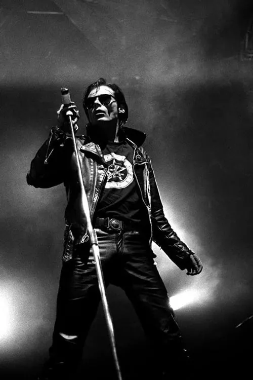 Wayne Hussey ha trabajado con Andrew Eldritch en 1 ocasiones