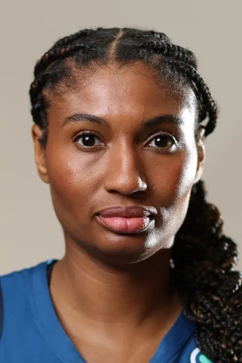 Angel McCoughtry interpretando a Ava Duke