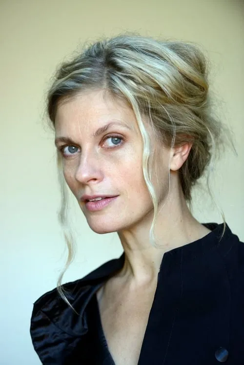 Crystal Pite interpretando a Ruby