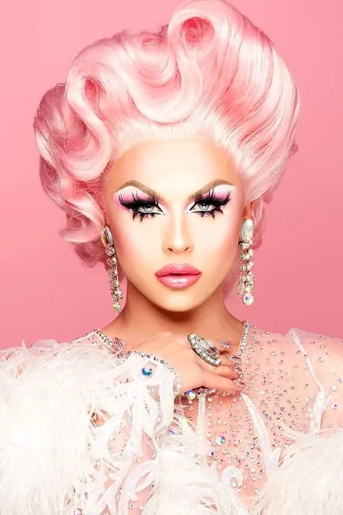 Farrah Moan interpretando a Self