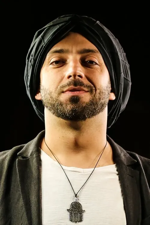 Idan Raichel interpretando a 