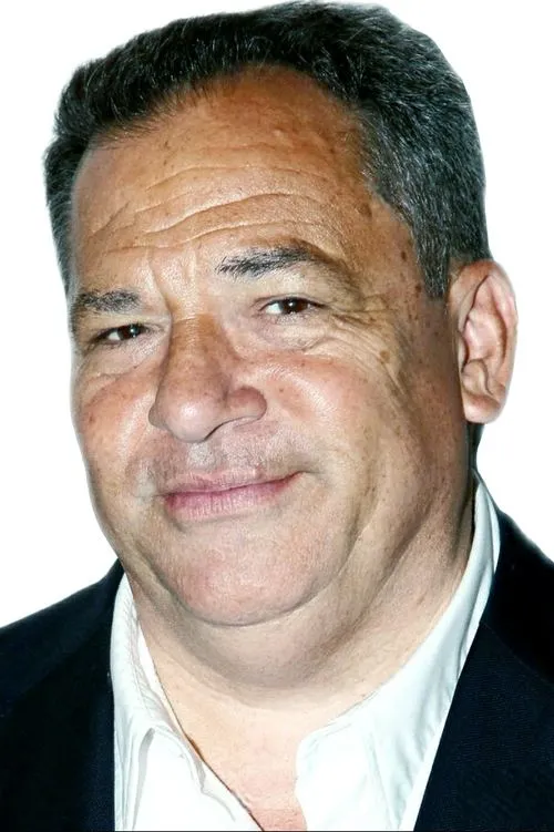 Josh Mankiewicz en el reparto