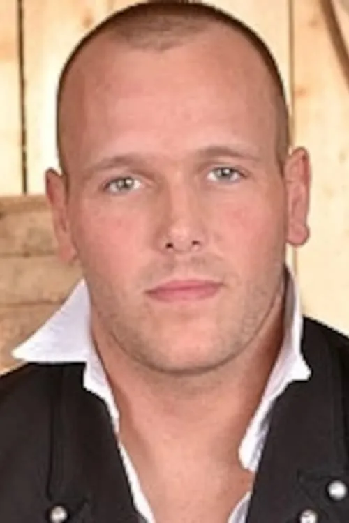 Actor Kane Turna