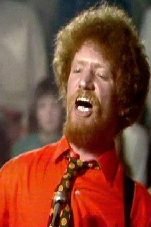 Luke Kelly interpretando a 