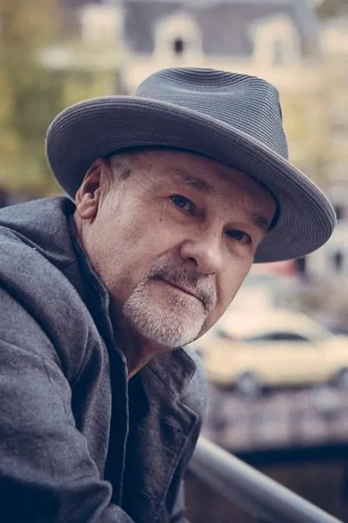 Thomas Dolby ha trabajado con Paul Carrack en 1 ocasiones