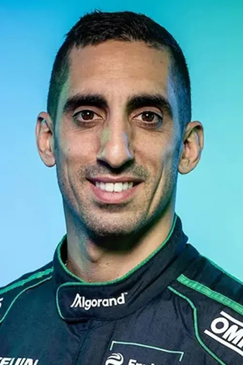 Sebastien Buemi interpretando a Self