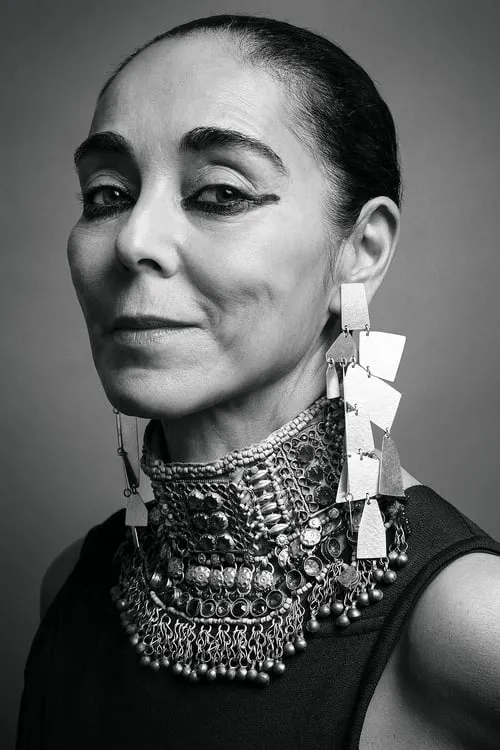 Shirin Neshat interpretando a Self