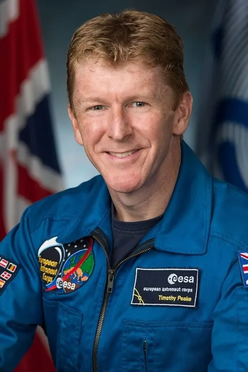 Tim Peake interpretando a Self