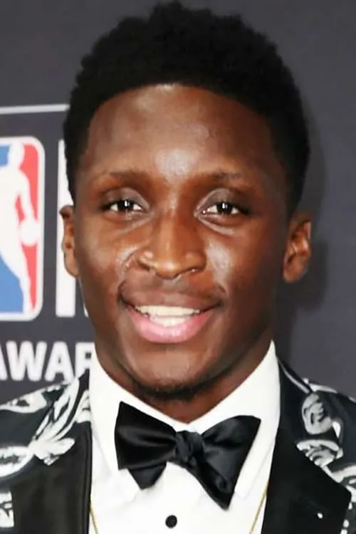 Victor Oladipo interpretando a Self