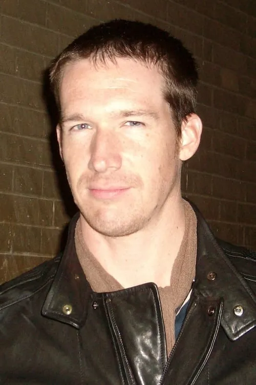 Foto de perfil del actor Zach Filkins en el reparto