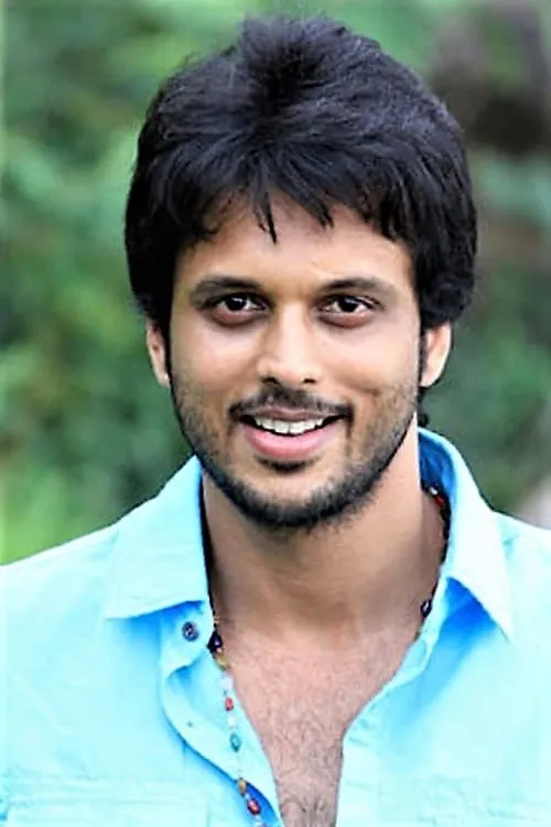 Aadarsh Balakrishna interpretando a Vikram