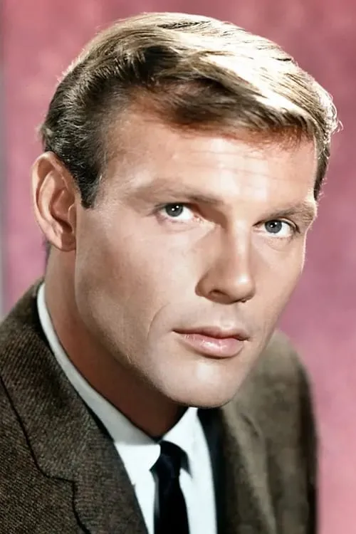 Adam West interpretando a The Boss