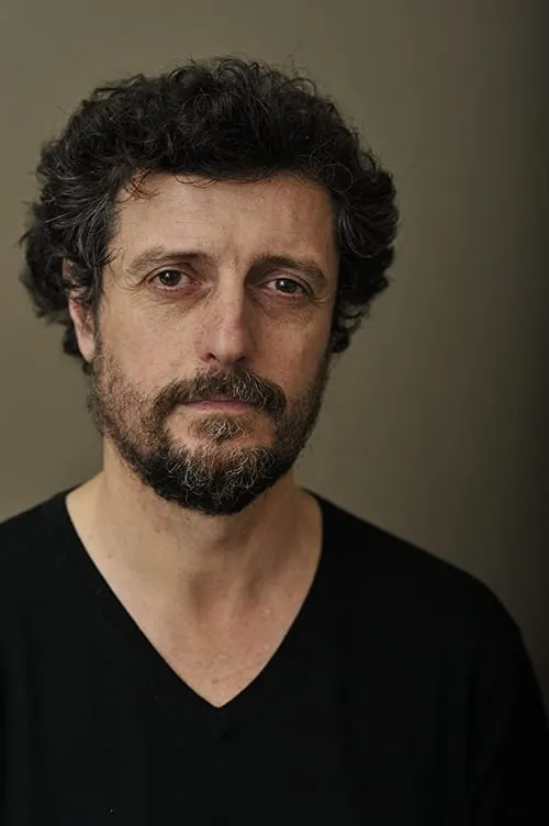 Actor Adriano Carvalho