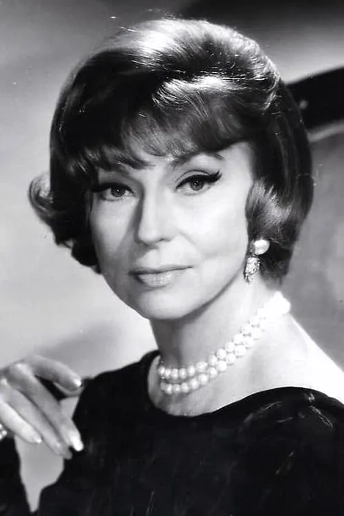 Agnes Moorehead interpretando a Mrs. Snow