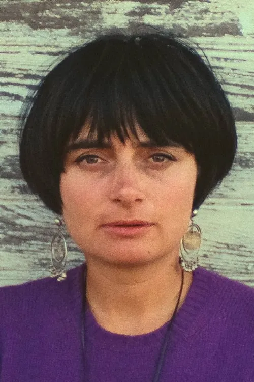 Agnès Varda interpretando a Self