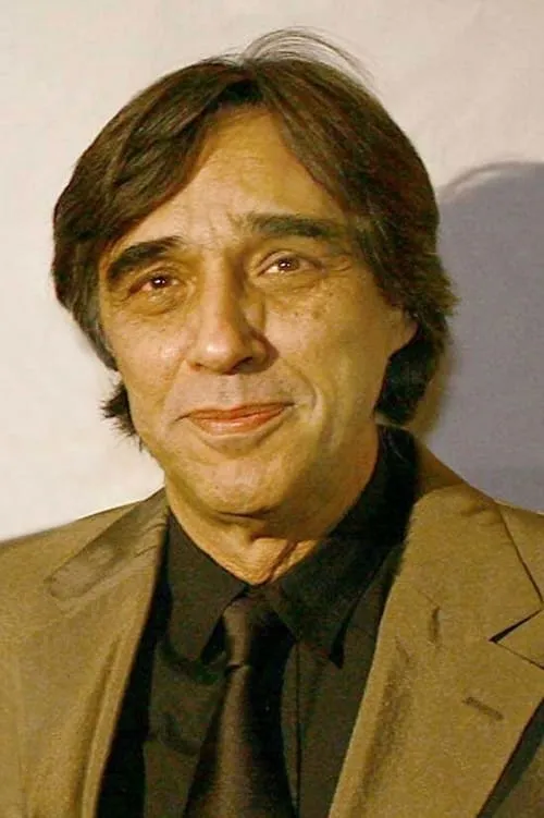 Agustín Díaz Yanes interpretando a Himself