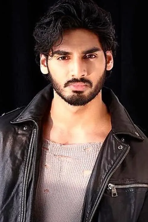 Rajesh Khera ha trabajado con Ahan Shetty en 1 ocasiones