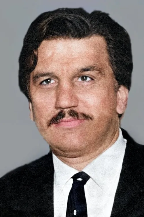 Actor Ahmet Tarık Tekçe