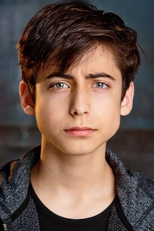 Foto de perfil del actor Aidan Gallagher en el reparto