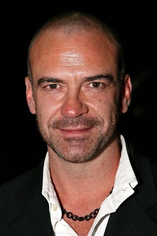 Foto de perfil del actor Alan van Sprang en el reparto