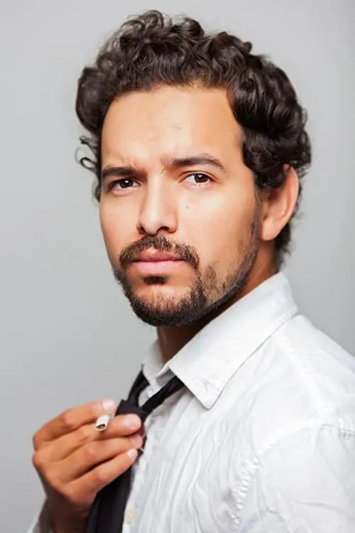 Foto de perfil del actor Alejandro Edda en el reparto