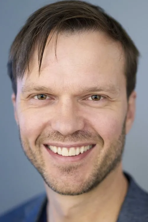 Actor Alexander Eik