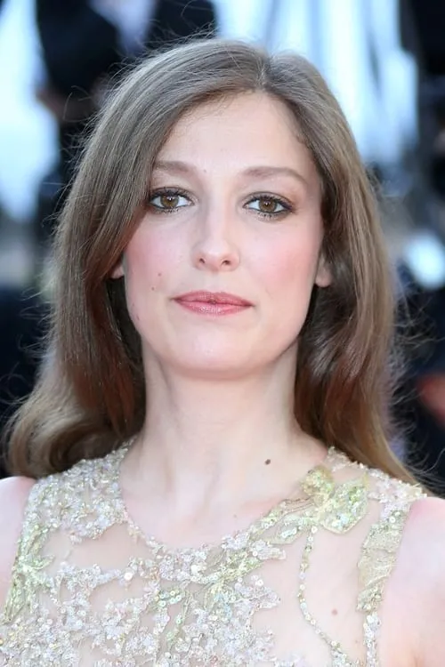 Alexandra Maria Lara interpretando a Sandra