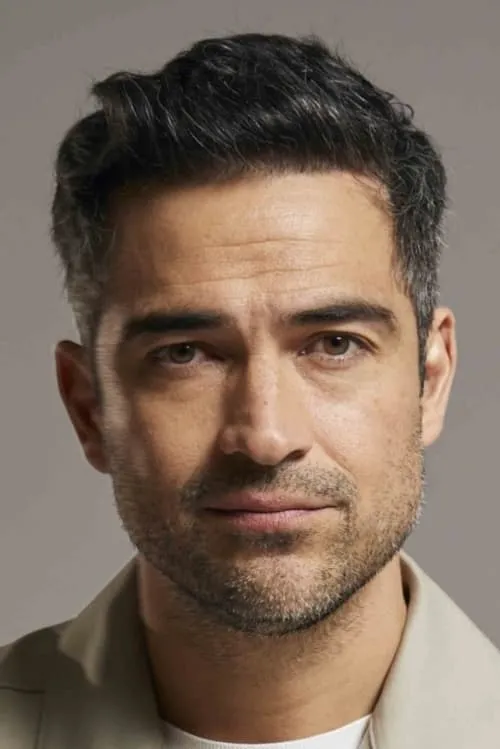 Alfonso Herrera interpretando a Pablo