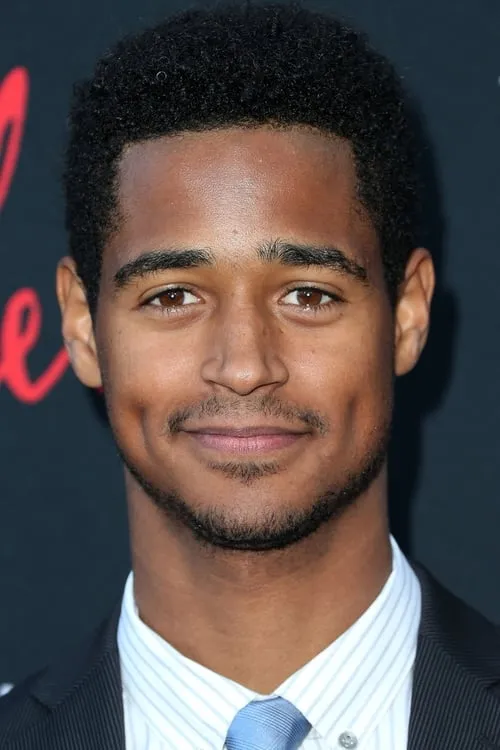 Hilton Cobra ha trabajado con Alfred Enoch en 1 ocasiones