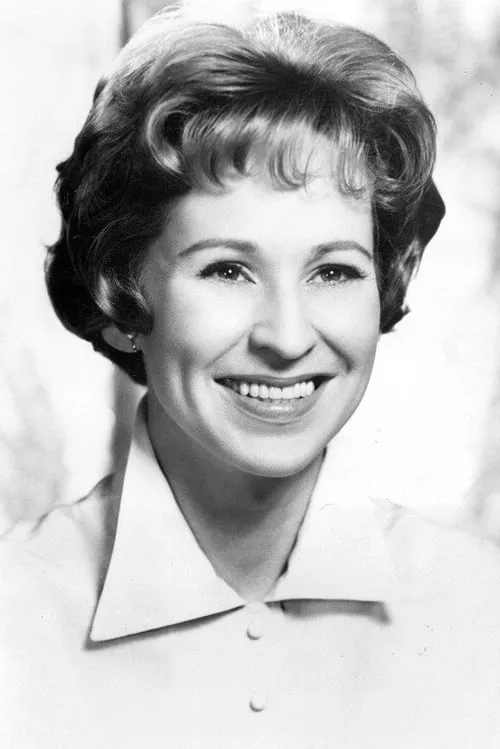 Alice Ghostley interpretando a Doris Denver