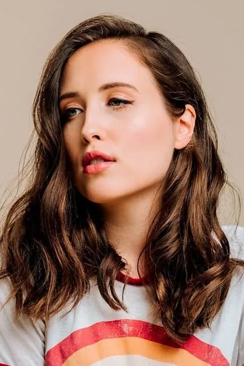 Alice Merton interpretando a Self