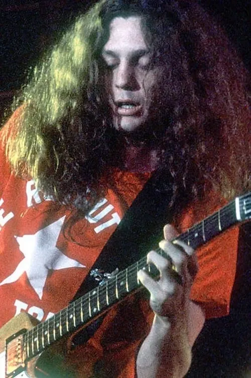 Allen Collins interpretando a himself