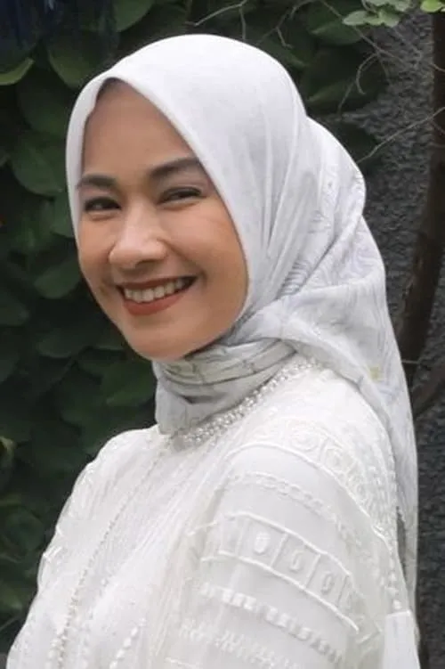 Actor Alya Rohali