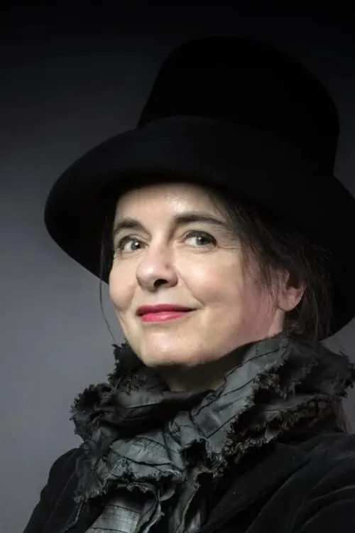 Amélie Nothomb interpretando a Self