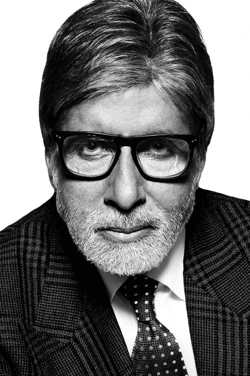 Amitabh Bachchan interpretando a Bhim Singh