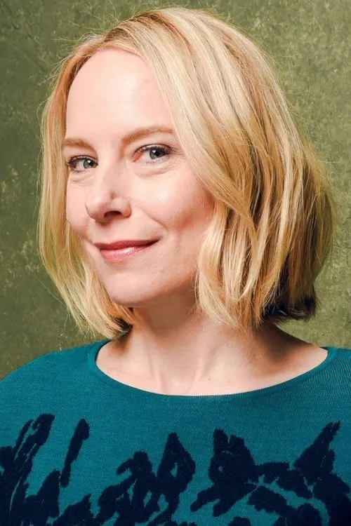 Amy Ryan interpretando a Abigail Ross