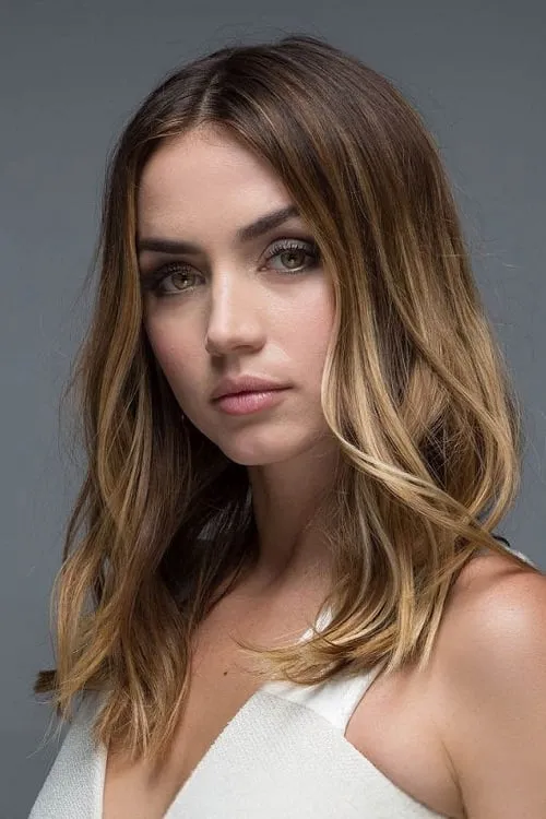 Ana de Armas interpretando a Stella Maris