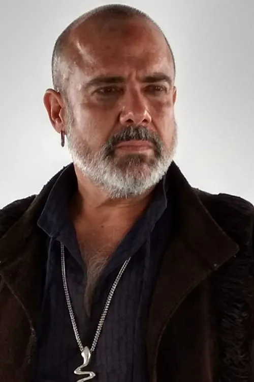 Foto de perfil del actor André Mattos en el reparto