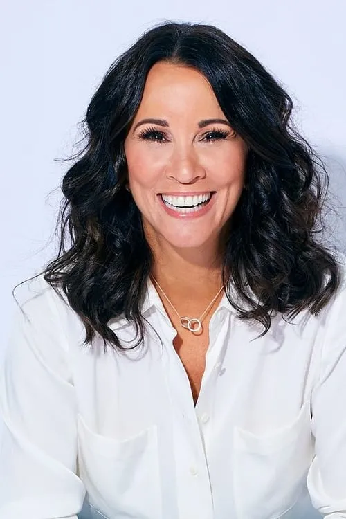 Andrea McLean interpretando a Dr. Andrea Grey