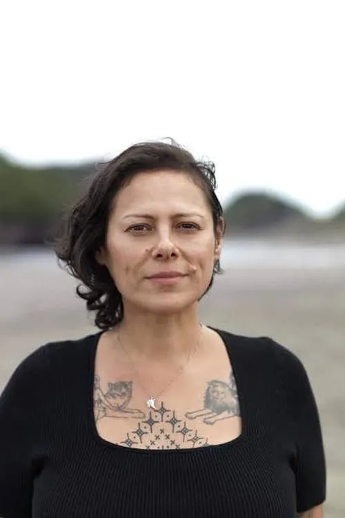 Anika Moa en el reparto