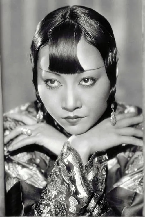 Anna May Wong interpretando a Zahrat