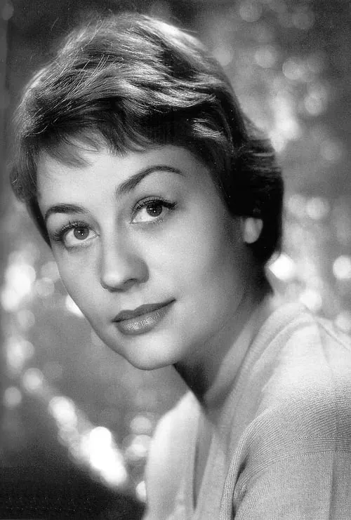 Actor Annie Girardot