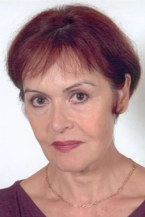 Actor Annie Sinigalia