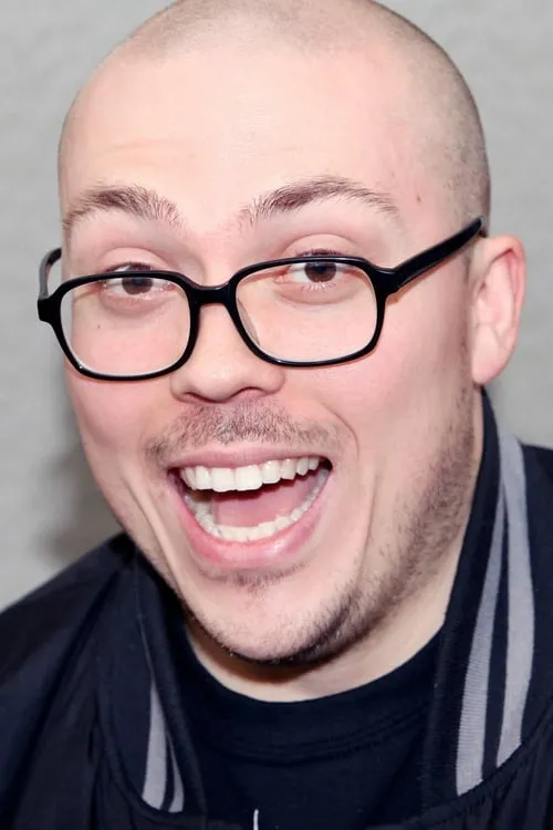 Anthony Fantano interpretando a Self (archive footage)