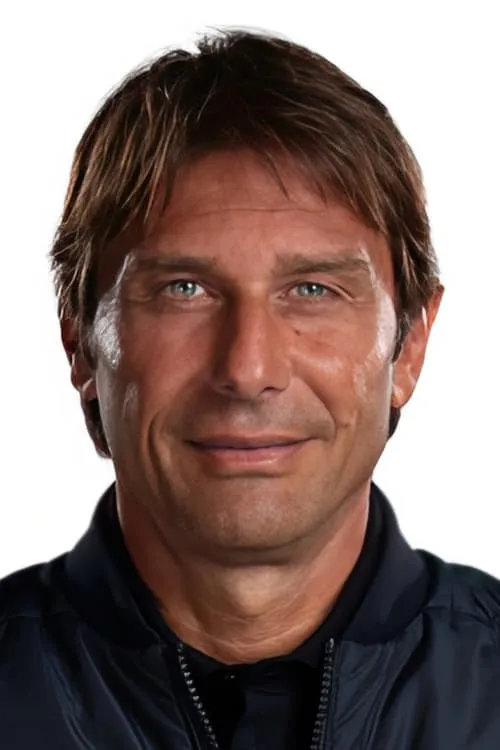 Antonio Conte interpretando a Self