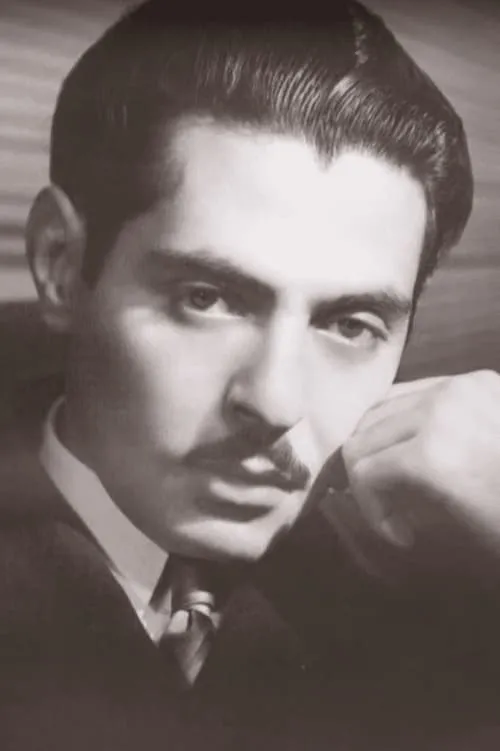 Actor Antonio R. Frausto