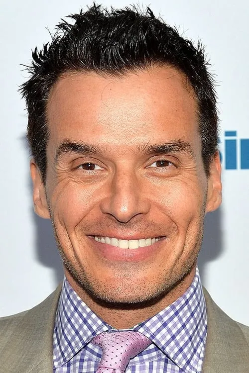 Actor Antonio Sabàto, Jr.