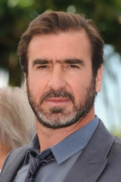 Éric Cantona interpretando a 