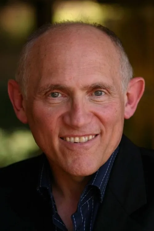 Foto de perfil del actor Armin Shimerman en el reparto