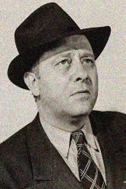 Actor Arthur Loft